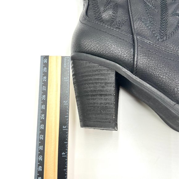 Very Volatile Womens‎ Size 6.5 Black Faux Vegan Leather Western Ankle Boots NEW - Picture 13 of 14